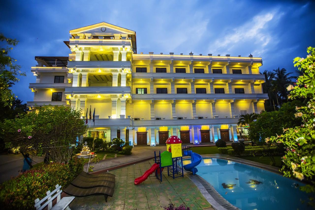 Euro Star Hotel Katunayaka Exterior foto