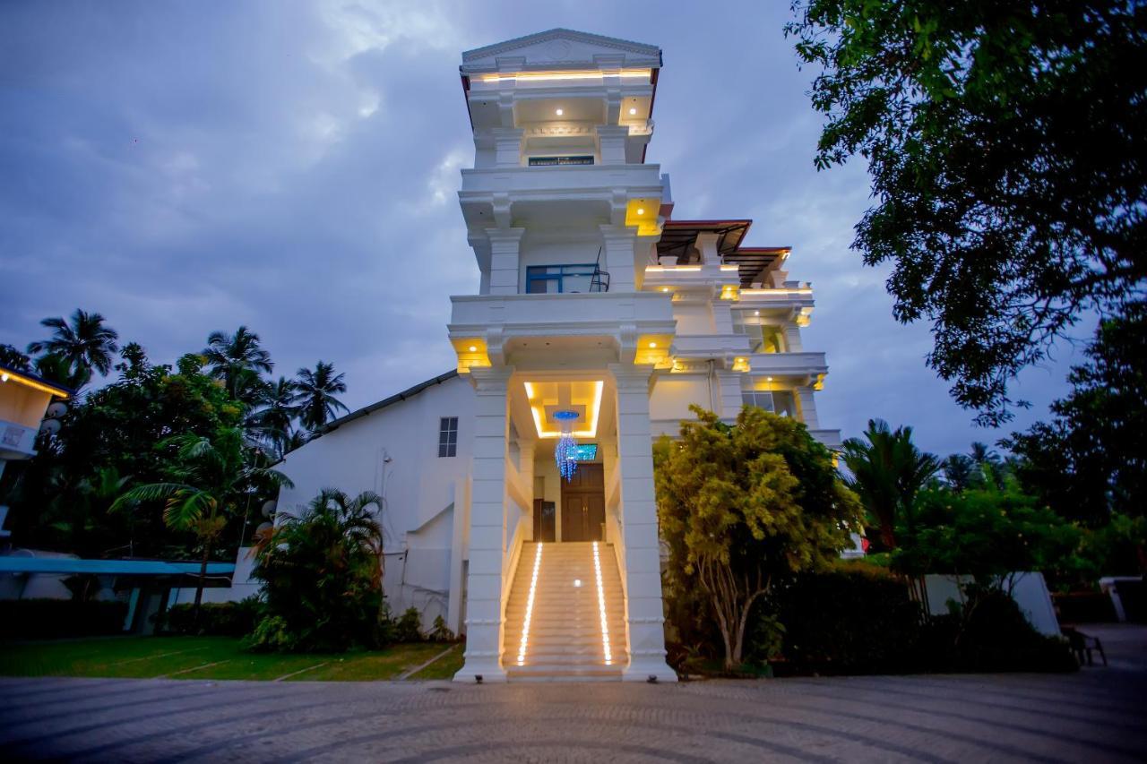 Euro Star Hotel Katunayaka Exterior foto